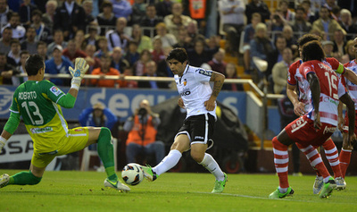 バレンシア、グラナダに競り勝ち4位浮上