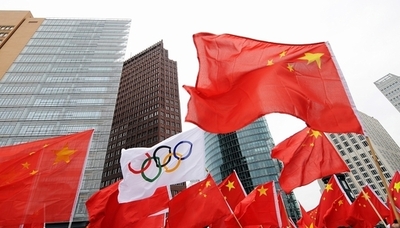 中国国旗、ネット通じ寄付募り各国に発送