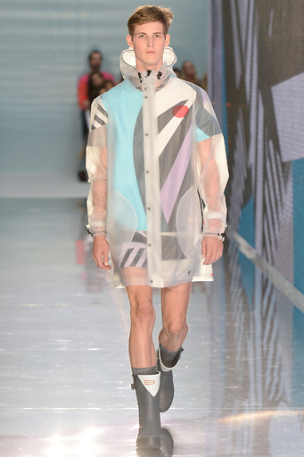 煌めく迷彩柄がテーマ、「ハンター オリジナル」15年春夏