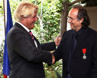 ジョアン・マヌエル・セラート、レジオン・ドヌール勲章を受勲