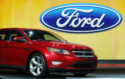 運転中もツイッター！？フォードが車載システム新機能を発表