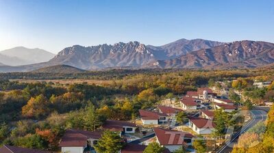 韓国・各地リゾートで「予約戦争」勃発…紅葉シーズン前にすでに満室続出