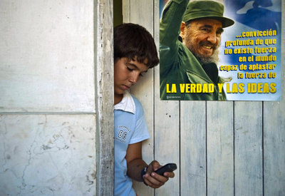 米政府、対キューバ「ツイッター式」秘密扇動工作を否定