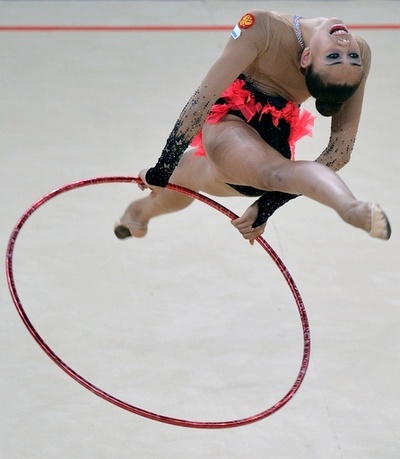 新体操世界選手権で撮影された華麗な演技