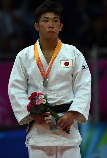 高上が柔道男子66キロ級で銀メダル、アジア大会