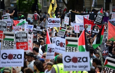 欧州各地でガザ攻撃への大規模抗議デモ、パリでは騒乱も