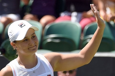 バーティ快勝で3回戦進出、セレーナは予選勝者に辛勝 ウィンブルドン