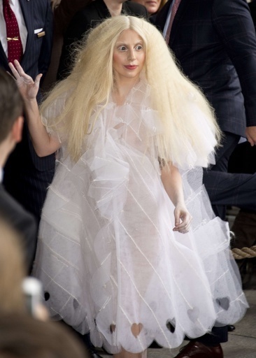 レディー・ガガ、2015年に「宇宙コンサート」？