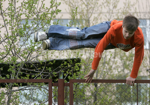 芸術的な 街歩き パルクール ロシア 写真6枚 ファッション ニュースならmode Press Powered By Afpbb News