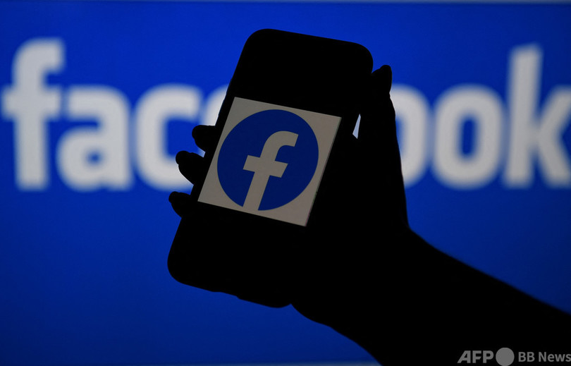 新型コロナ「研究所流出説」容認へ、フェイスブックが方針転換