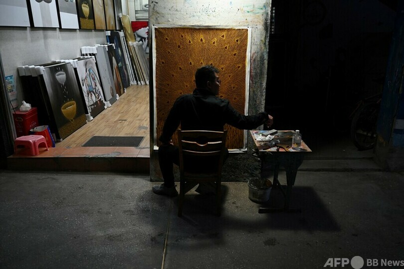 中国「油画村」 複製制作者から作家への華麗な転向