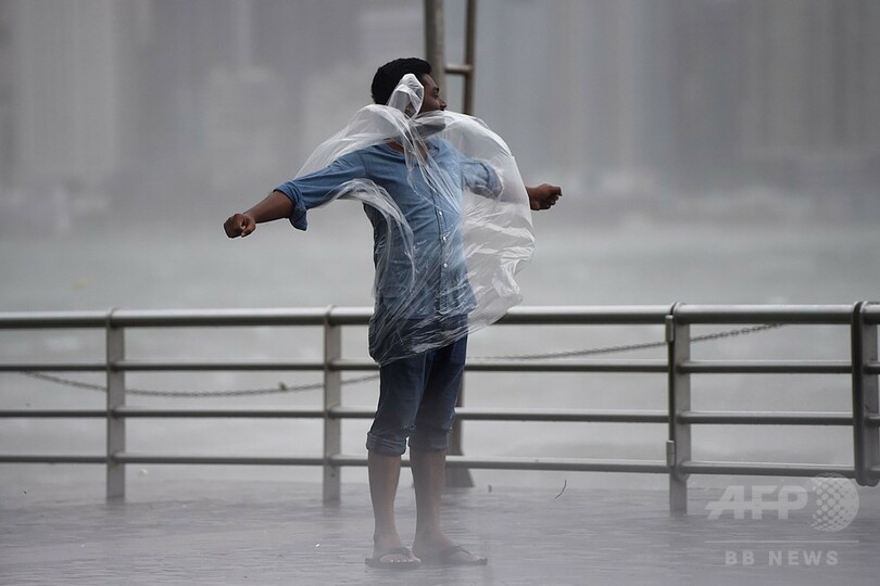 台風13号が中国南部に上陸、マカオなどで16人死亡