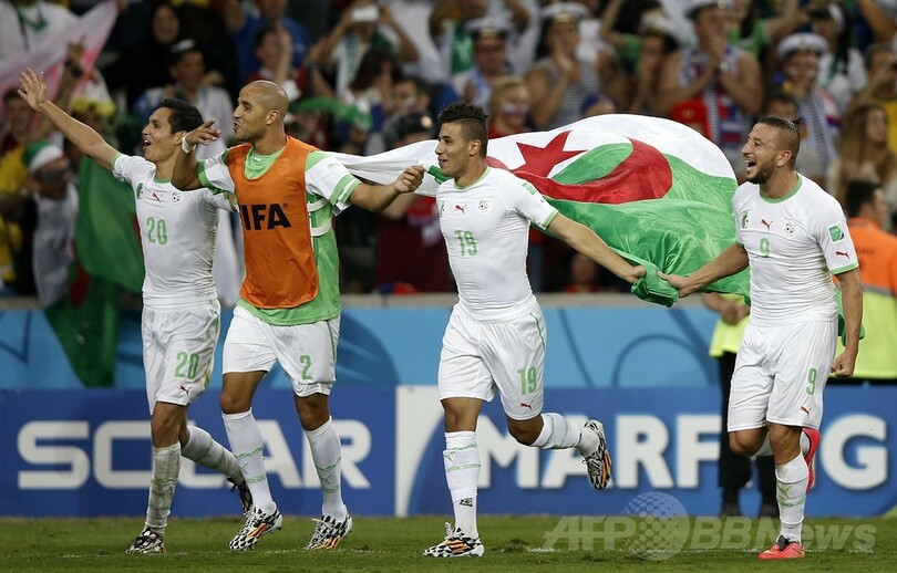 アルジェリアが史上初の16強入り、ロシアと分ける