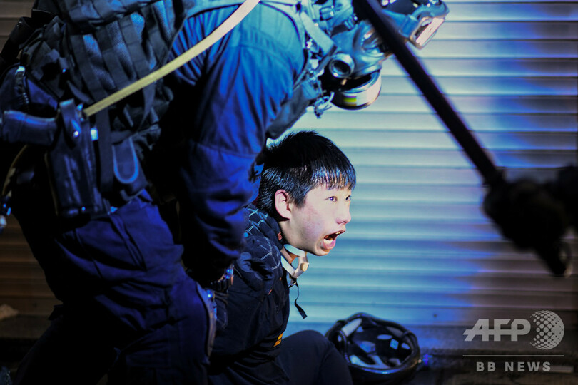 香港警察の過度な暴力を非難、「拷問に等しい」 アムネスティ報告