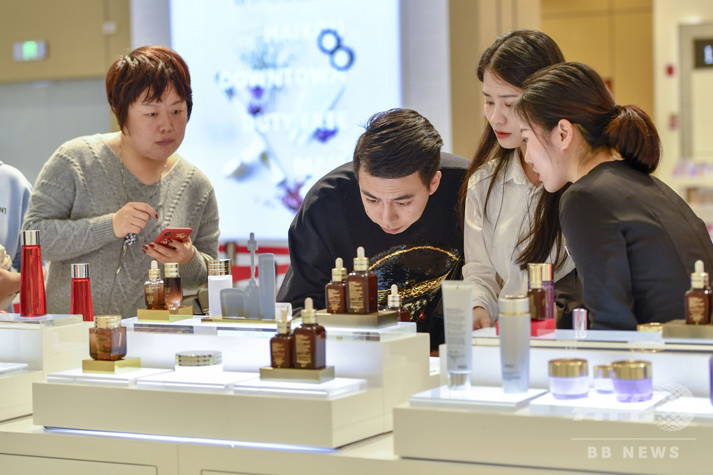 「外観エコノミー」で販売総額は4兆円超、化粧のニーズが高い中国 「外観エコノミー」で販売総額は4兆円超、化粧のニーズが高い中国