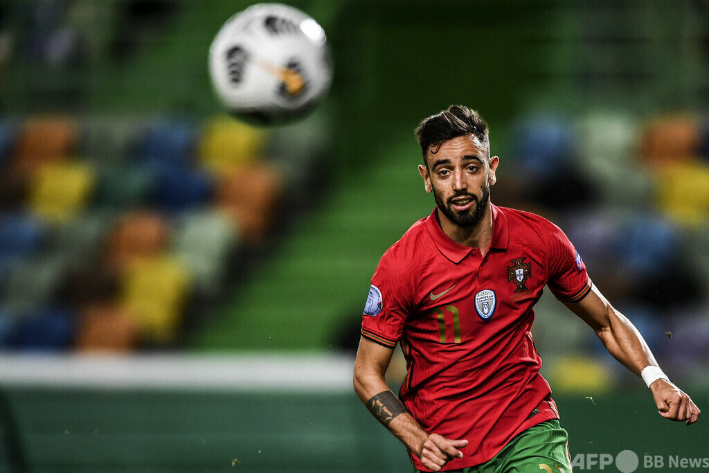 B・フェルナンデス、カタールでのW杯開催を疑問視 写真1枚 国際ニュース:AFPBB News