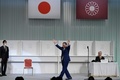 自民党の新総裁に選出された菅義偉官房長官（2020年9月14日撮影）。(c)Eugene Hoshiko / POOL / AFP
