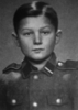 ナチスのマスコット・ボーイだったアレックス・クツレム（Alex Kuzrem）さんの写真（1943年に撮影、2007年9月2日公開）。(c)AFP