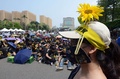 台湾・台北（Taipei）の総統府前で行われたデモの様子（2014年3月30日撮影）。(c)AFP/Sam Yeh