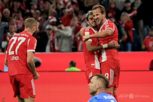 王者バイエルン、開幕戦で大勝 ケインがハットトリック 写真5枚 国際
