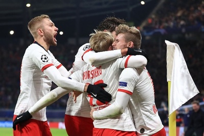 ライプツィヒが初の欧州CL16強、終了間際の2発で劇的ドロー