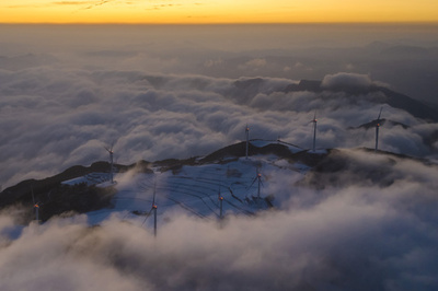 【写真特集】風力発電機のある風景、空と大地の間に 中国