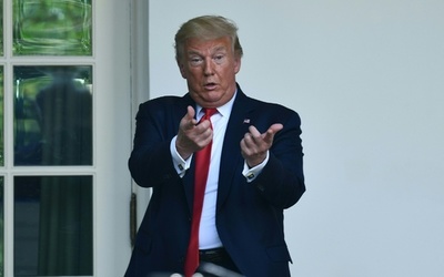 ツイッター、トランプ氏投稿に初めて「根拠なし」ラベル