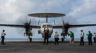 米、日本にE2D早期警戒機を売却へ
