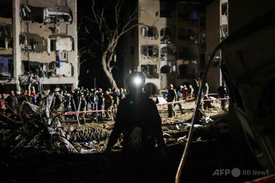 イランがイスラエル南部攻撃、100人超負傷 迎撃失敗