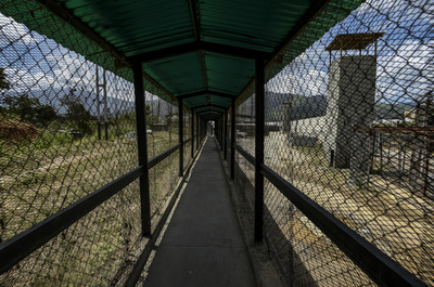 ベネズエラの刑務所で暴動、37人死亡 「最悪規模」