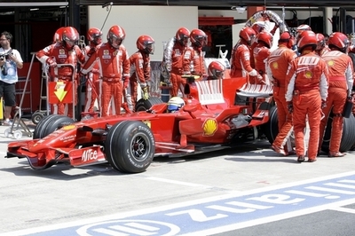 マッサ 罰金のペナルティーのみで優勝確定