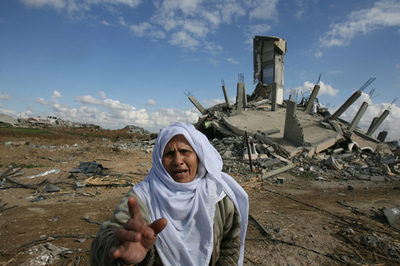 空爆22日間・死者1300人超、がれきと化したガザの現状