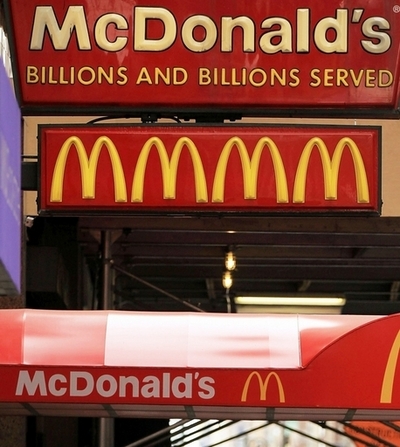 マクドナルド真似た反ファストフードCMに本家が怒る、米国