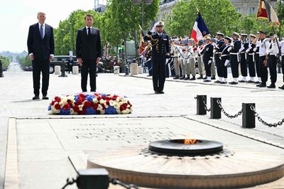 ノルマンディー作戦80周年式典、米仏首脳が列席