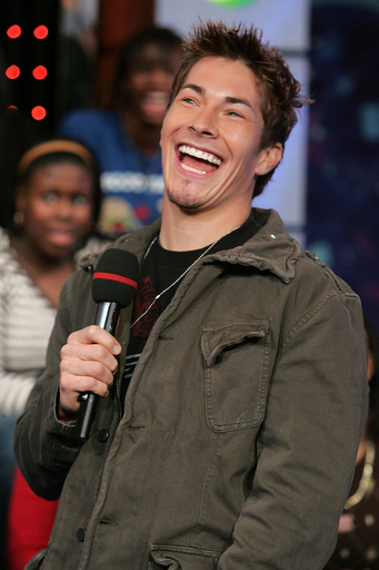 ロードレーサーのニッキー・ヘイデン　MTV「Total Request Live」に出演