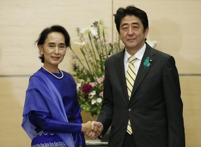 スー・チー氏、安倍首相と会談
