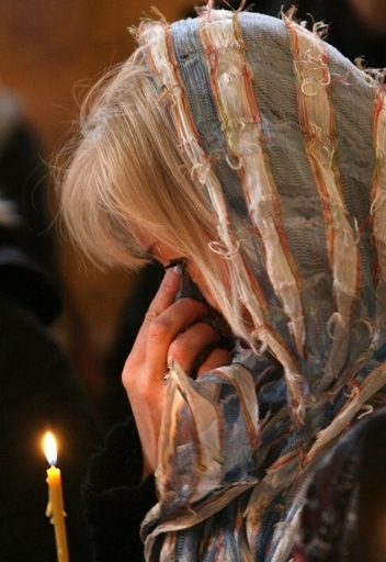 メドベージェフ大統領、対テロ法の強化求める 地下鉄自爆攻撃