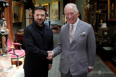 ゼレンスキー氏、チャールズ英国王と会見 ウィンザー城で