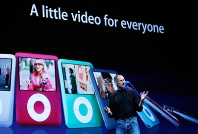 アップル「iPodナノ」充電中の過熱に注意を、経産省が警告