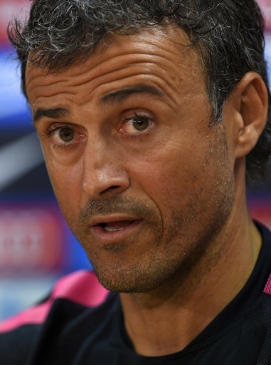 クラシコ目前のエンリケ監督、「スアレスは出場する」