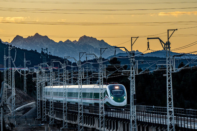 【写真特集】運行始まった麗香鉄道、麗江-シャングリラ間139キロメートル