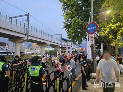 ソウルで「反中集会」…警察の制限通告にも50人余り集結