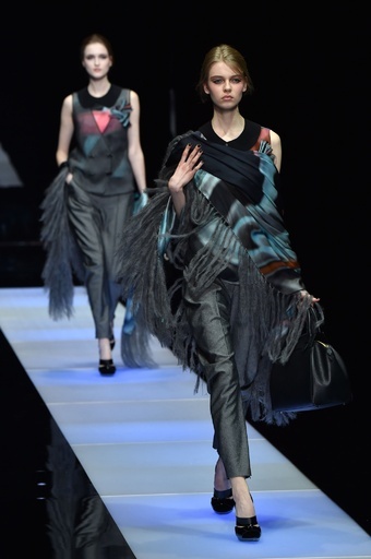 40周年を機に改めて提案するジャケットとパンツ、「ジョルジオ アルマーニ」15/16年秋冬