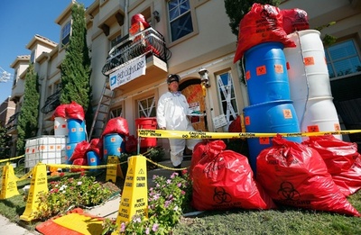 ハロウィーン仮装に「エボラ防護服」、米ネット通販