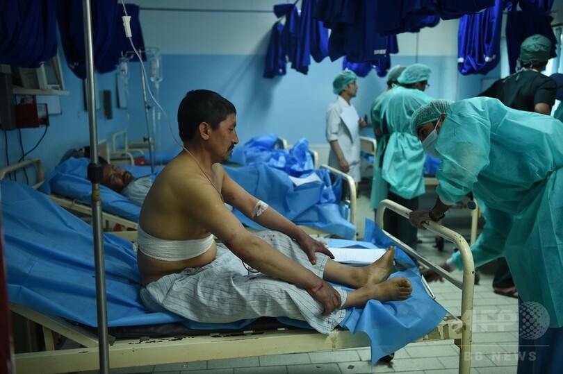 アフガン有権者登録所での自爆攻撃、死者57人に