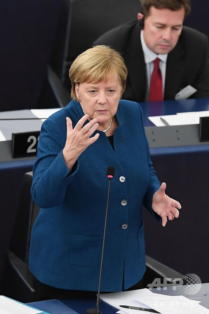 「欧州軍」創設、メルケル独首相も同調