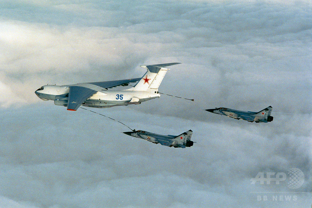 ロシア軍機6機、米防空識別圏に入る カナダにも2機 ロシア軍機6機、米防空識別圏に入る カナダにも2機