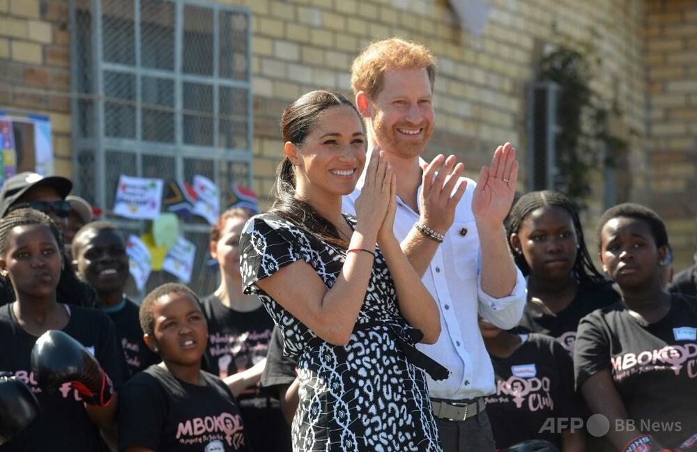 ヘンリー王子、子育ての手本は故ダイアナ妃 国王との面会前日にポッドキャストで語る