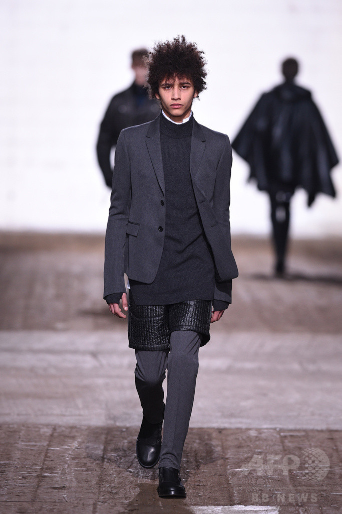 「ディーゼル ブラック ゴールド」バイク・メッセンジャーにインスパイアされた16年秋冬メンズコレクション