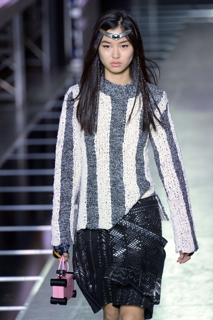 「ルイ・ヴィトン」16年春夏コレクション